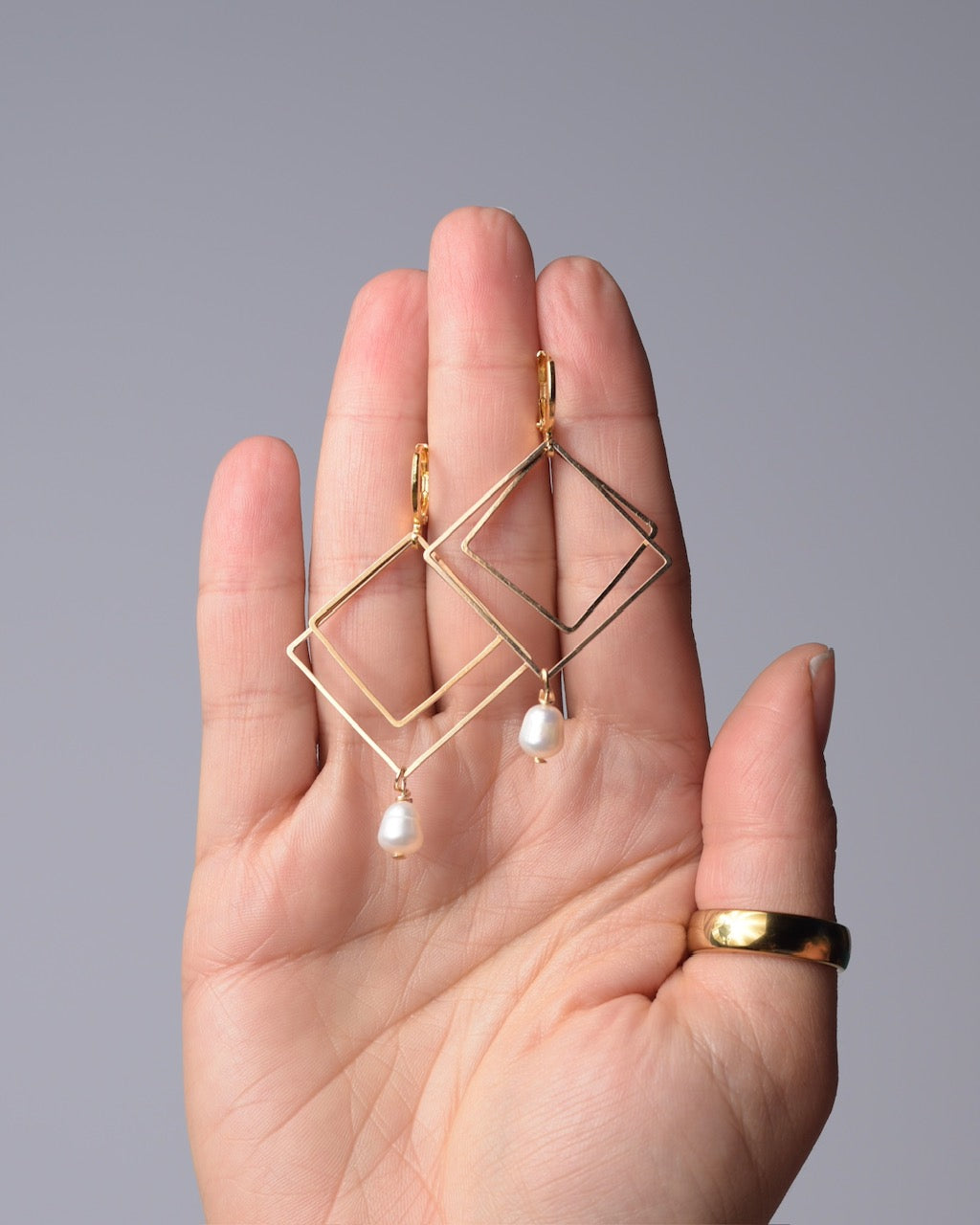 Square Hoops w/ or without pearl