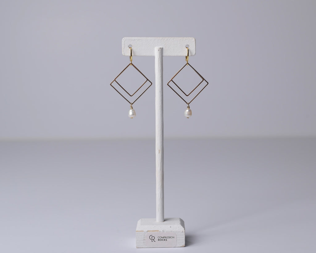 Square Hoops w/ or without pearl