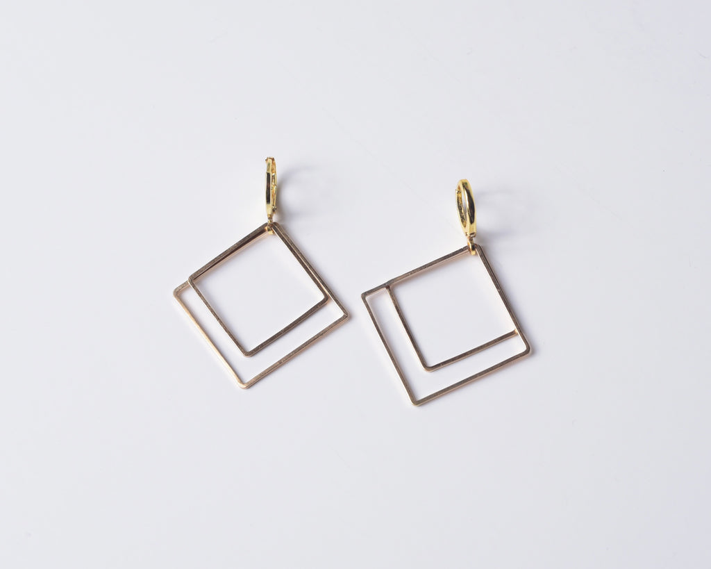 Square Hoops w/ or without pearl