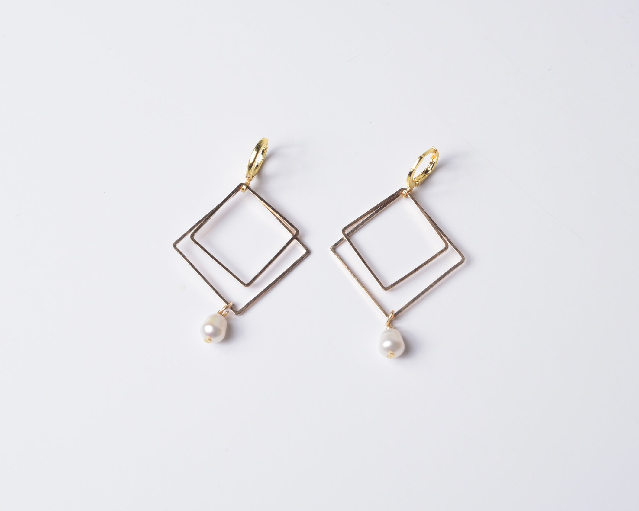 Square Hoops w/ or without pearl
